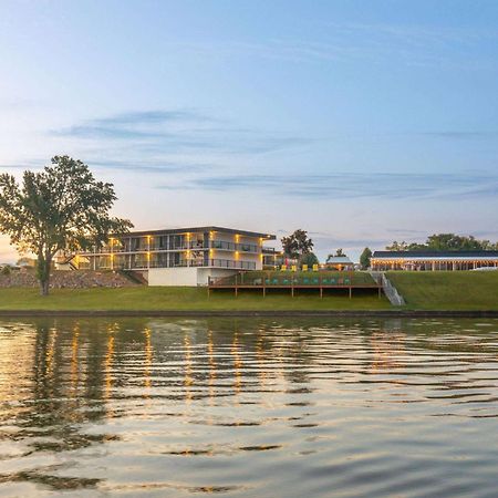 Super 8 By Wyndham Riverside Al 外观 照片